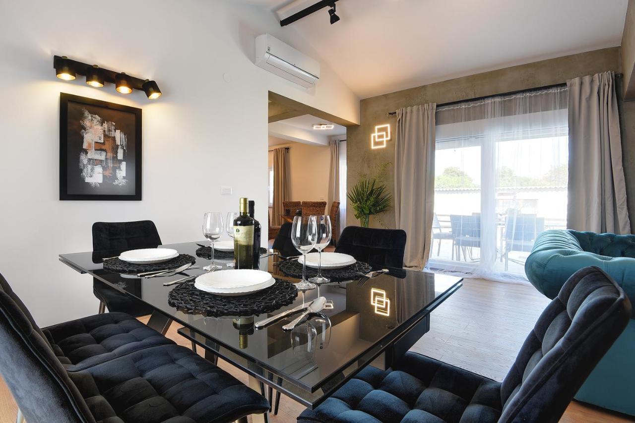 Vila Una With Private Pool Near Rovinj - Open 2022 Rovinjsko Selo Exterior foto